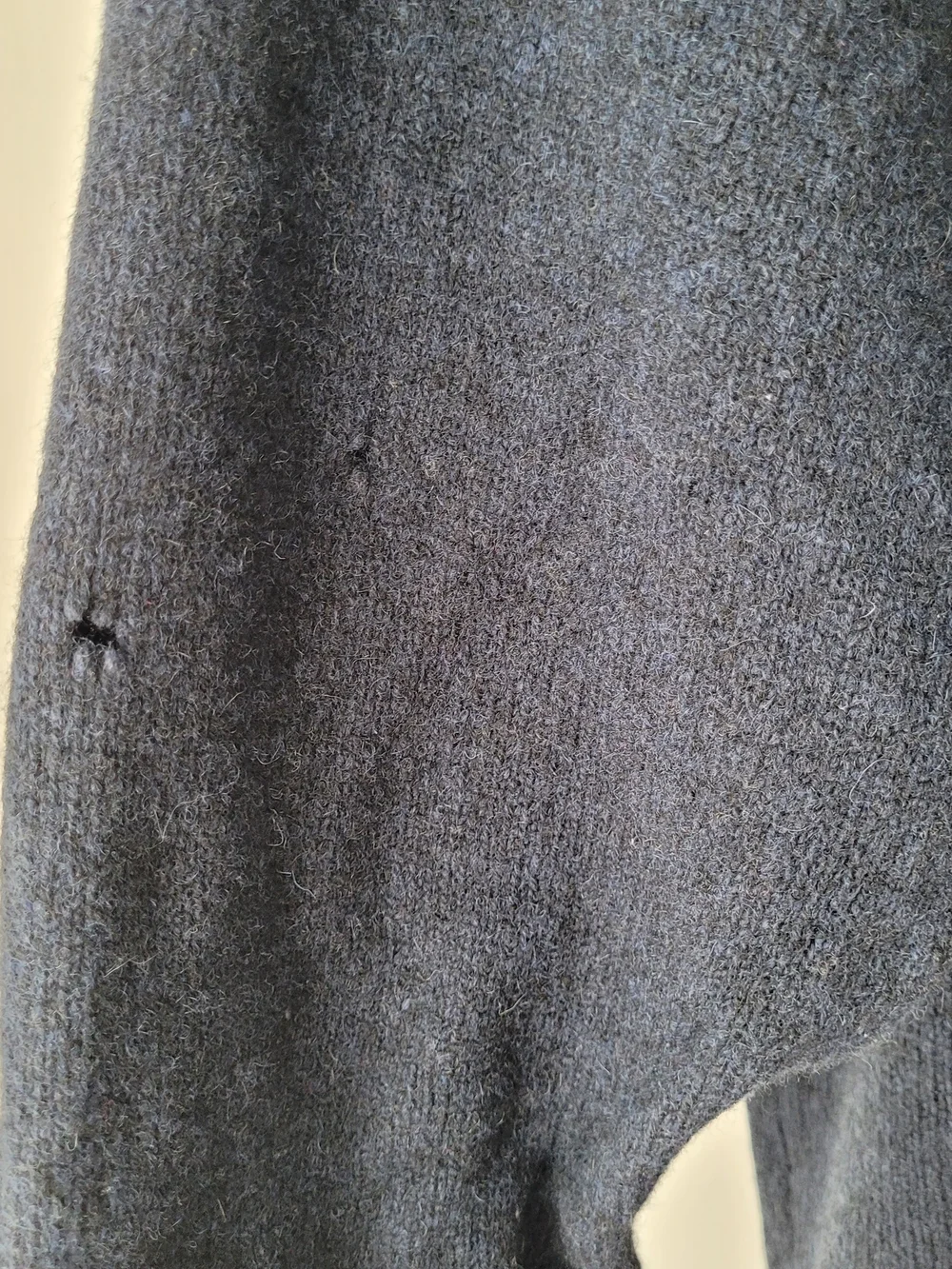 American Eagle Outfitters look left pocket